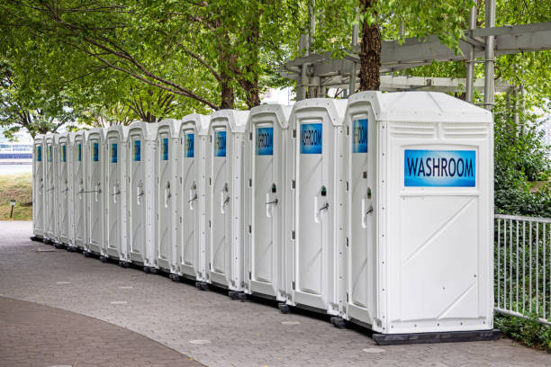 Portable Toilet Options We Offer in Mentone, CA